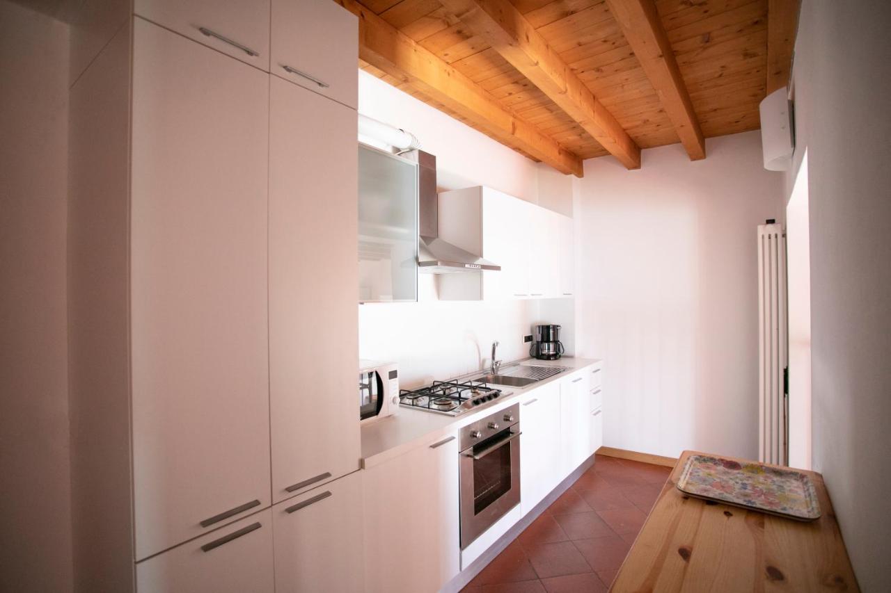 Iseolakerental - Casa Del Pescatore Riva di Solto