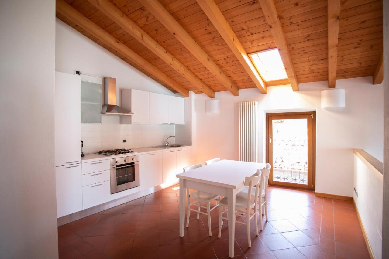 Iseolakerental - Casa Del Pescatore Riva di Solto